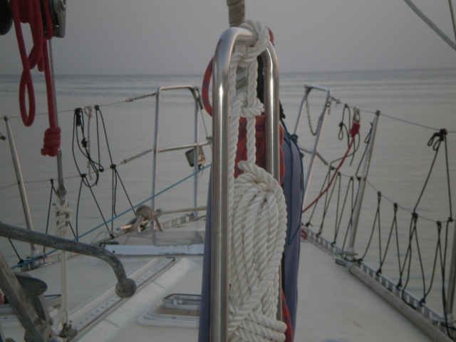  阿尔巴在帆船上 